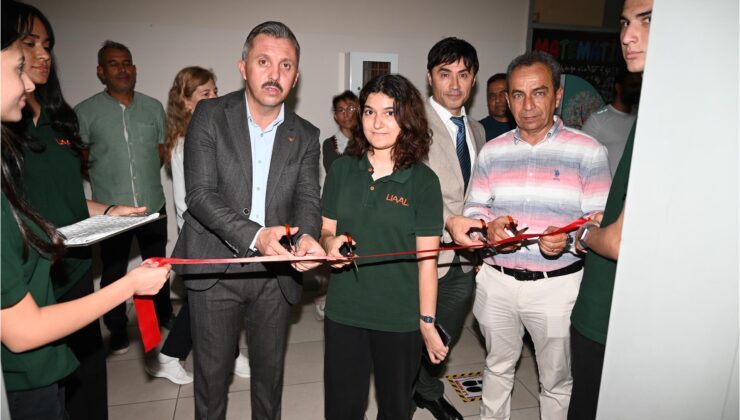 Ünal Aysal Anadolu Lisesi’nde Bilgisayar Sınıfı Açıldı
