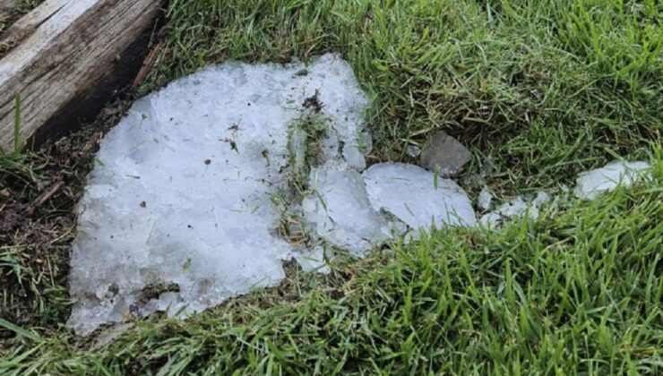 Gökyüzünden Buz Kütlesi Düştü