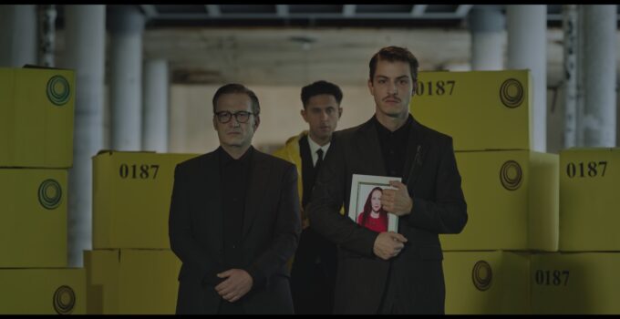 “Adresi Olmayan Ev” Yılın Son Haftasında Seyirciyle Buluşuyor