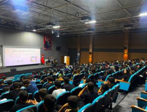 Alanya Belediyesi’nden Lise Öğrencilerine Sıfır Atık Ve İklim Değişikliği Eğitimi