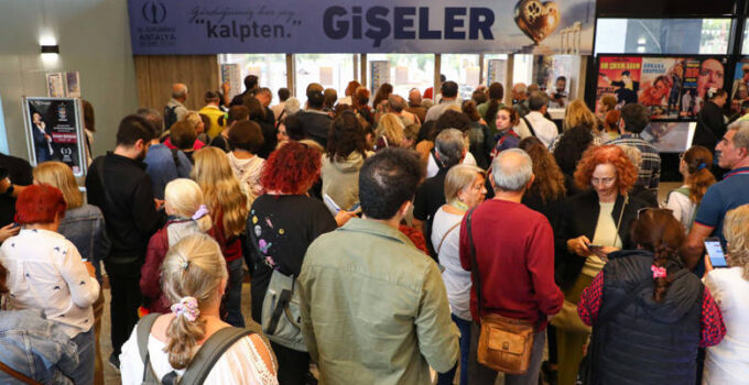 Altın Portakal Film Festivali Biletleri Yoğun İlgi Gördü