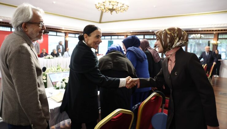 Bakan Göktaş, Sosyal Medya Düzenlemesi İçin STK Temsilcileriyle Bir Araya Geldi