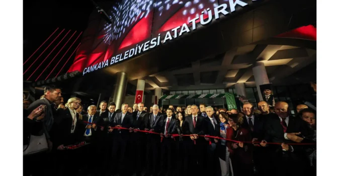 “Başkentin Parlayan Yıldızı” Atatürk Sanat Merkezi Açıldı