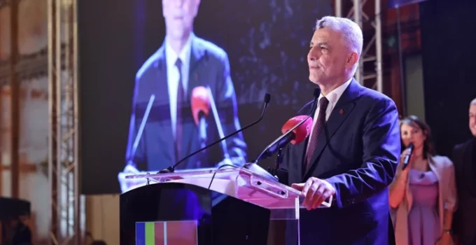 Ticaret Bakanı Bolat, Romanya Türkiye Ticaret ve Sanayi Odası’nda Konuştu