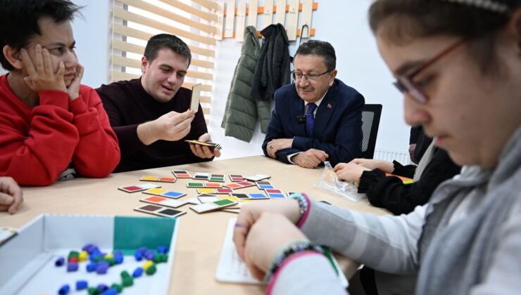 Engelsiz Yaşam Merkezi’nde Dolu Dolu Eğitim