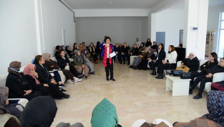 Kadınlara “İçime Ata Ata” SemineriKadınlara “İçime Ata Ata” Semineri