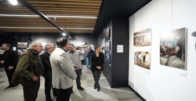 İFSAK Fotoğraf Yolculukları ’25 Beylikdüzü’nde Açıldı
