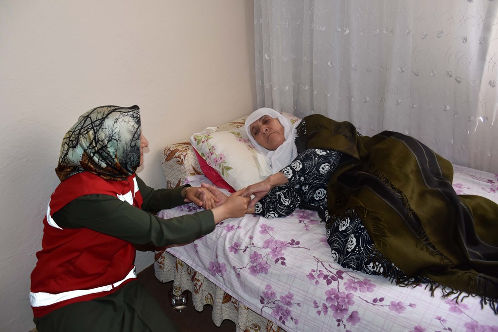Yaşlı Destek Programı’nın kapsamı genişleterek 6 projeye daha destek verecek