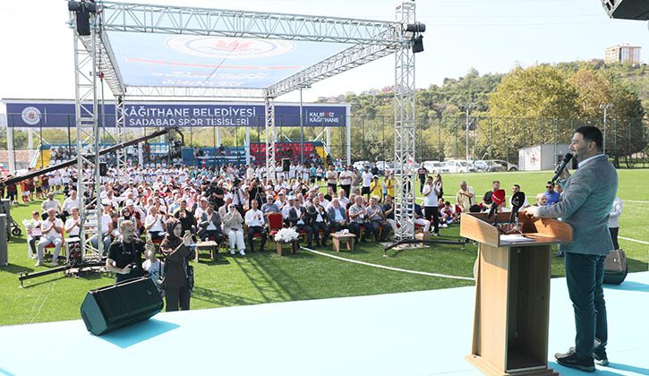 Sadabad Spor Sahası Yenilenerek Hizmete Açıldı