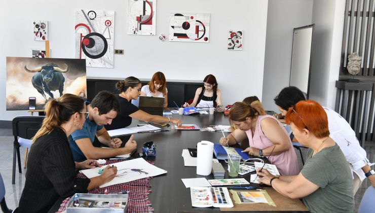 “Sanatölye” Kursiyerlerini Ağırlamaya Devam Ediyor