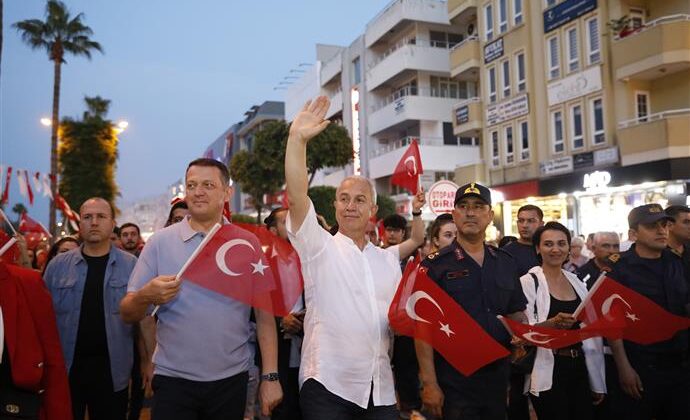 Başkan Özçelik: Cumhuriyet Eşsiz Bir Mirastır