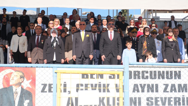 Kemer’de Cumhuriyet Bayramı Coşkusu