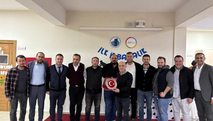Altındağlı Babaların Mezuniyet Sevinci
