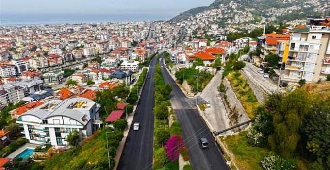 3 Bin 800 Metrelik Yol Asfaltla Buluştu