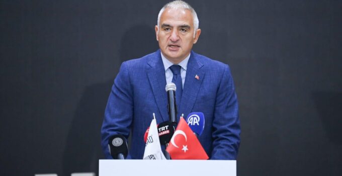 Diriliş Şairi Karakoç’a Bilimsel Vefa
