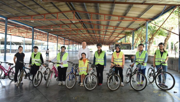 Kepez’de Kadınlar Hayallerine Pedal Çevirdi