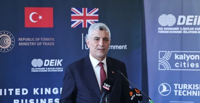 Ticaret Bakanı Bolat, Türkiye-İngiltere İş Forumu’nda Konuştu