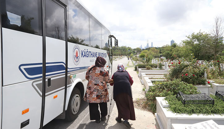 Kâğıthane Belediyesi’nden Kabir Ziyareti Kolaylığı