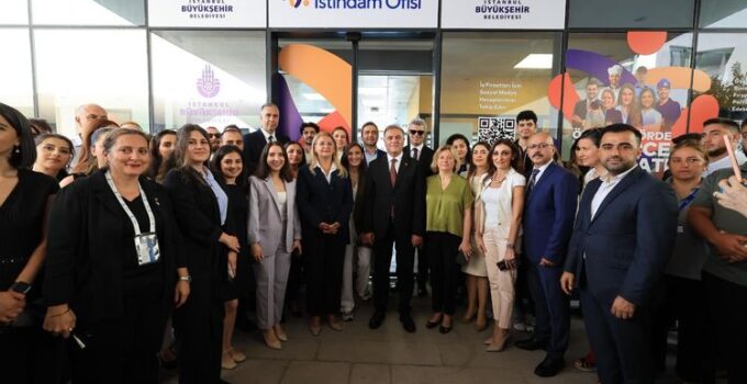 İBB’nin 32’nci İstihdam Ofisi Bakırköy’de Açıldı