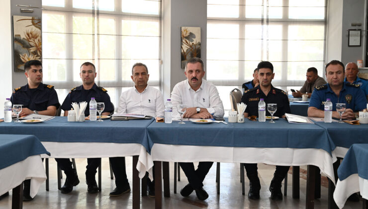 Kemer’de Turizm Sezonu Güvenlik Ve Denetim Toplantısı