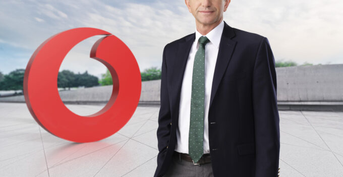 VODAFONE’DAN DÜNYA İKİNCİSİ     FİLENİN SULTANLARI’NA KUTLAMA