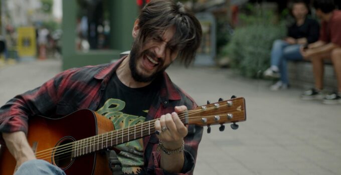 İLHAN ŞEN ROCK STAR OLUYOR!