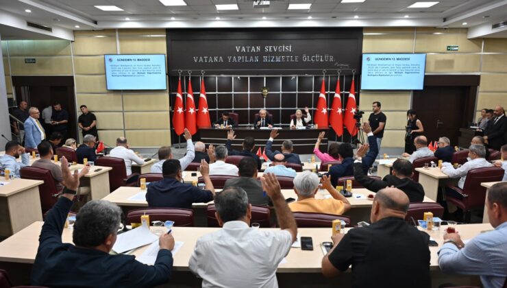 Kepez Meclisi’nden Vefa Örneği: Gazetecilerin İsimleri Parklarda Yaşayacak