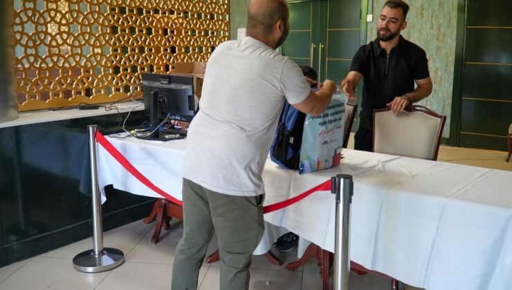 Ümraniye Belediyesi’nden Öğrencilere Kırtasiye Desteği