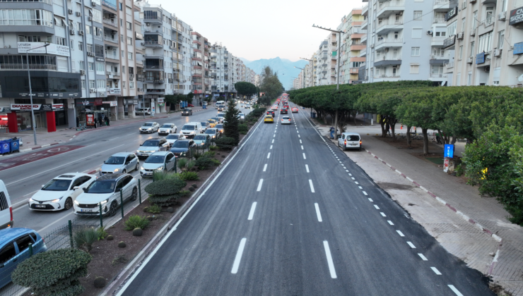 100. Yıl Bulvarı’nda Asfalt Çalışmasının İlk Etabı Tamamlandı