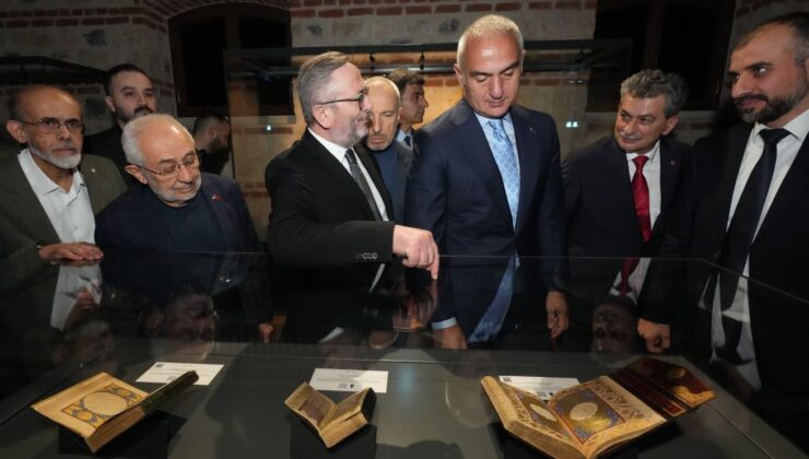 700 Yıllık Yazma Eserler İstanbul’da Bir Araya Geldi