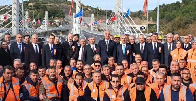 Alanya Doğu Çevre Yolu Ve Demirtaş Kavşağı Hizmete Açıldı