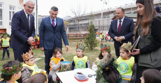 Ankara’daki Tüm Okullarda “Köklerden Geleceğe Nefes” Ağaçlandırma Çalışması Başlatıldı