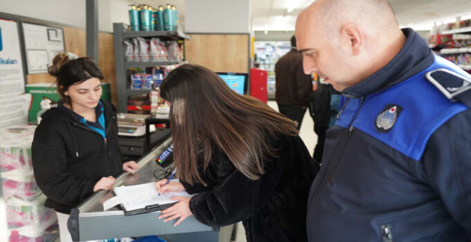 Beylikdüzü’nde Çevreyi Kirletmenin Cezası 2 Bin 953 TL