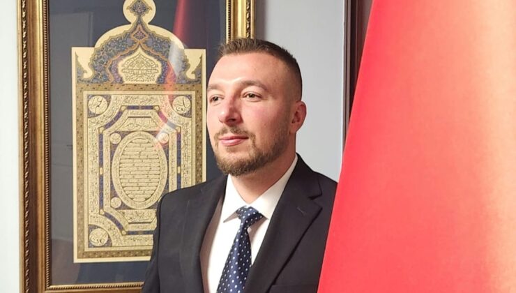 Kadıköy Anahtar Parti Gençlik Kolları Siyasal İşler Başkanlığı’na Batuhan Karaman Getirildi