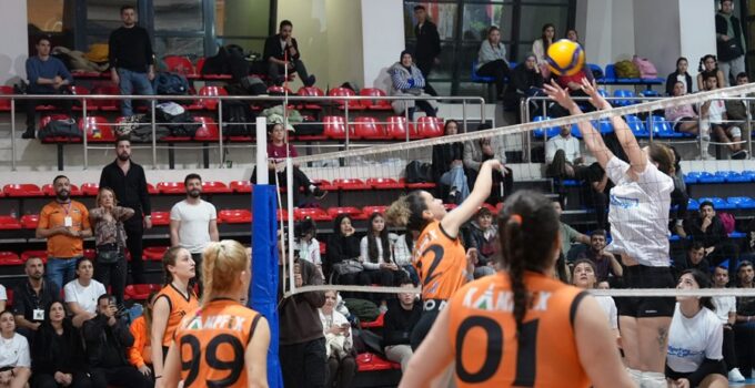 Kadınlar Şiddeti “Blok”ladı