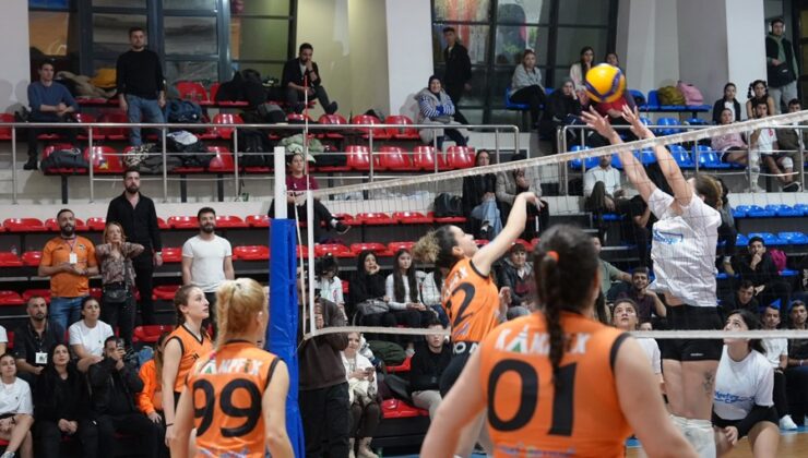 Kadınlar Şiddeti “Blok”ladı