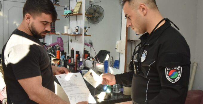 Kepez Zabıtası’ndan Berber Denetimi