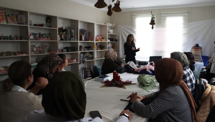 Maltepe Belediyesi’nden Özel Çocukların Ailelerine Seminer