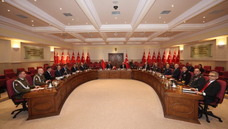 Türkiye Cumhuriyeti Hükümeti ile Polonya Cumhuriyeti Hükümeti Arasında Savunma Alanında İş Birliği Anlaşması İmzalandı