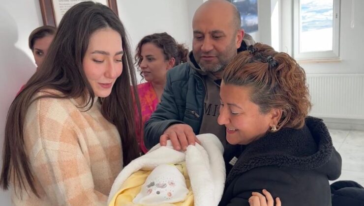 “Geçici Koruyucu Aile” Modelinin 100’üncü Bebeği Ege Berk, Samsun’da Koruyucu Ailesiyle Buluştu