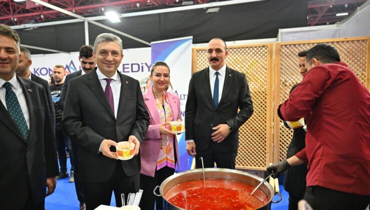 Anadolu’nun Renkleri Antalya’da Sergileniyor