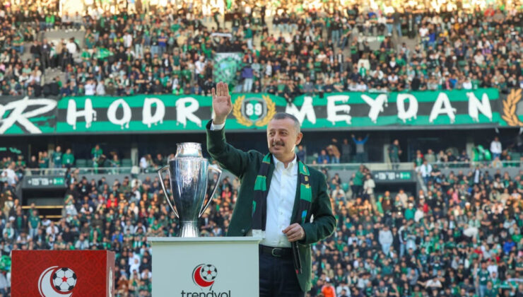 Büyükakın, Kocaelispor’un 60. Yılını Kutladı