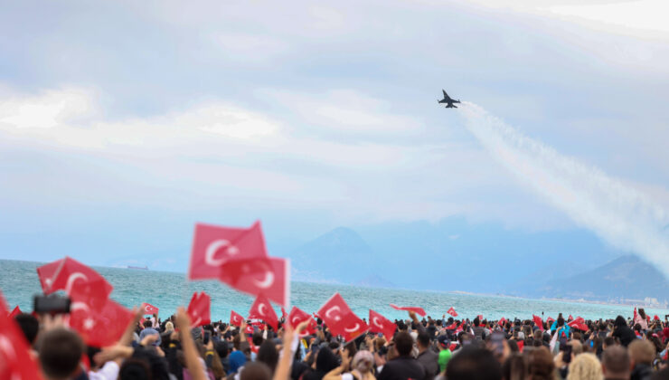 Nefes Kesen SOLOTÜRK Gösterisi