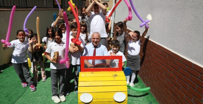 İETT’den Öğrencilere Anlamlı Destek