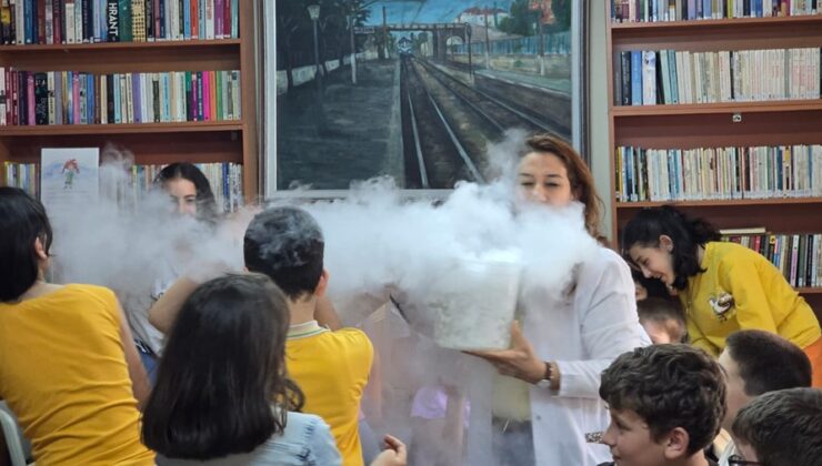 Maltepe’de Çocuklar Bilimi Eğlenerek Öğreniyor