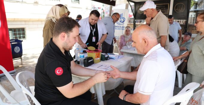 Bağcılar’da Camilerde Sağlık Taraması Yapıldı