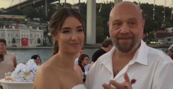 Ahmet Mümtaz Taylan Kızını Evlendirdi! Boğaz’da Duygusal Anlar