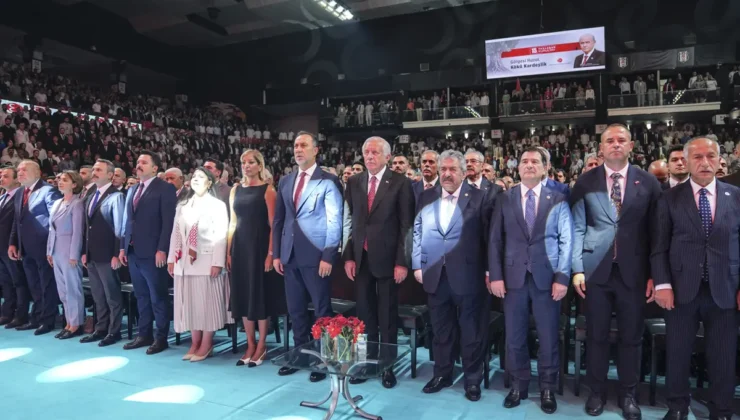 MHP İstanbul’da Kongre Heyecanı: Volkan Yılmaz Güven Tazeledi