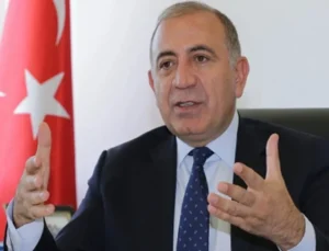 CHP İstanbul’da Yeni Dönem Başladı: Mahkemenin Kararıyla Gürsel Tekin’in Görevi Sona Erdi