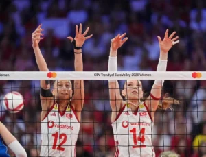 Filenin Sultanları Sırbistan’ı 3-0 Mağlup Ederek Avrupa Şampiyonası’nda Finale Yükseldi!